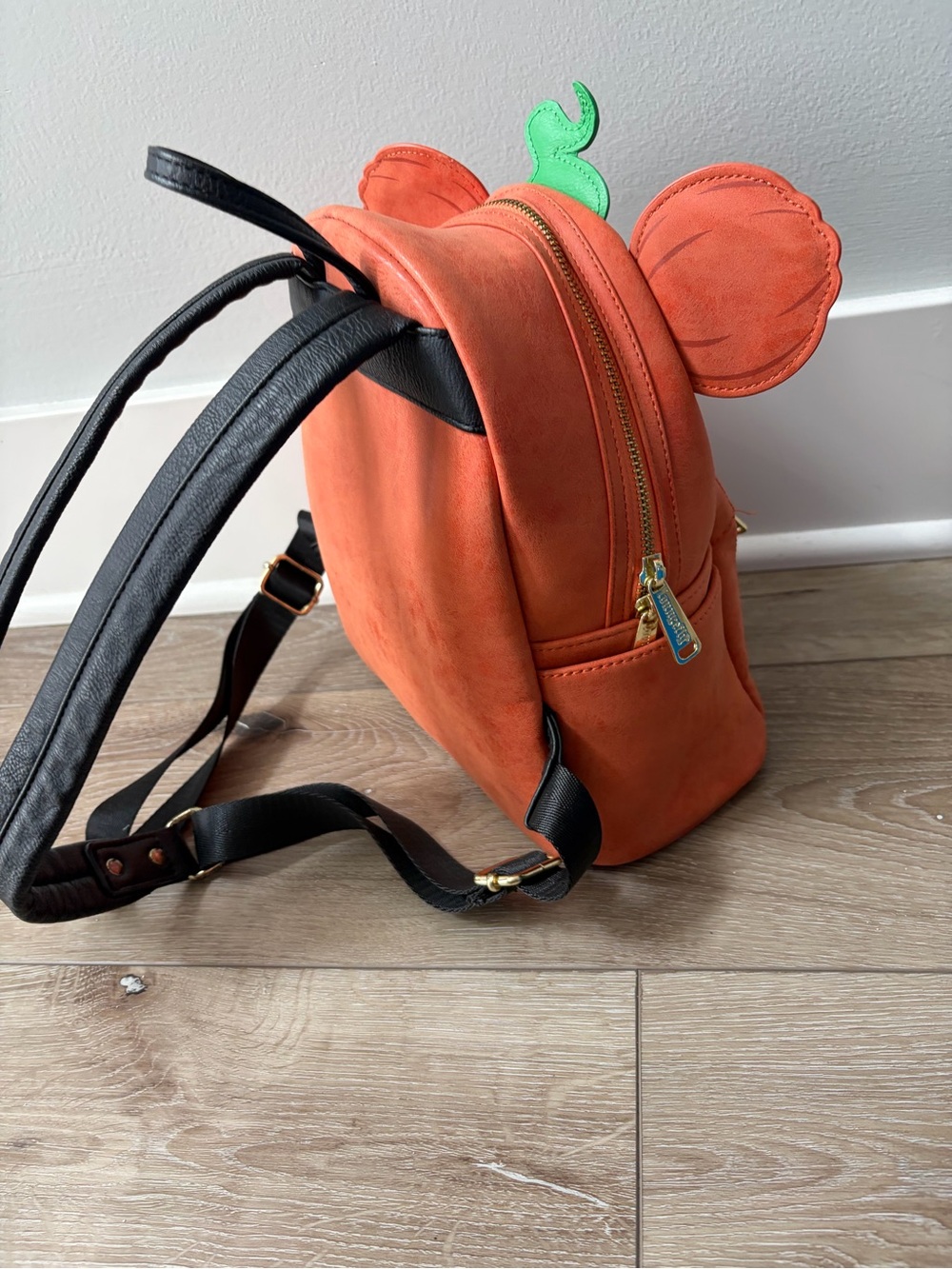 Disney Mickey Jack O Lantern Loungefly Mini Backpack (Read) - Picture 4 of 6